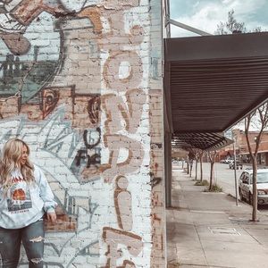 Meet your Posher, Jay